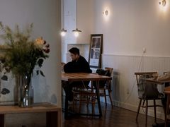 -Cafe Villa