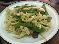 阳江小盆菜-先记烧鹅王·本地粤菜(福永店)