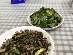 -卢六川汤肉(南方花园店)