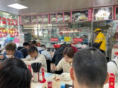 -华威达牛庄(黄埔大道西店)