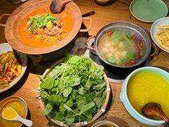 -吃饭皇帝大土家民族菜(正大广场店)