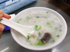 皮蛋瘦肉粥-穗银肠粉店(东川路店)
