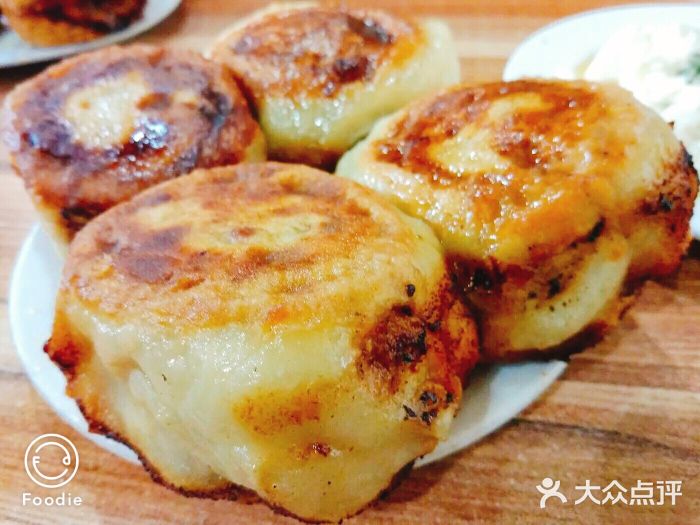 宝瑞门钉肉饼店门钉肉饼图片