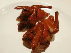 金牌榴莲酥-唐宫海鲜舫