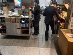 -麦当劳(徐汇漕溪北路百脑汇店)