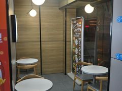 用餐区-华莱士·全鸡汉堡(五号路店)