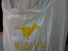 -臻鲜燕海鲜融合餐厅(金陵style店)