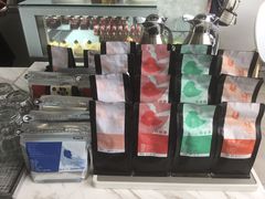 -UNI UNI(环亚凯瑟琳店)