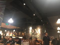 -肥肥虾庄·金牌油焖大虾(杨园滨江时代walk店)