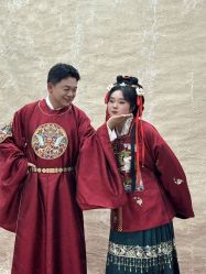 -雪中彩影婚纱摄影·微光艺术中心