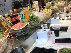 -百品聚旋转火锅(万德庄店)