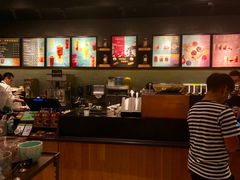 -星巴克臻选(莘庄仲盛店)