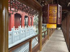 -绳金塔