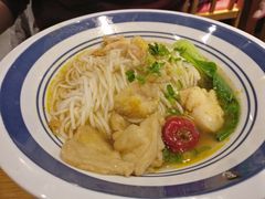 苗家酸汤鱼圆粉-霸蛮湖南菜·牛肉粉(荣京西街店)
