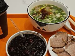 -德元兰州纯汤牛肉面(龙阳路店)