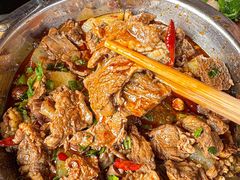 -大众跷脚牛肉馆·非遗传承单位(峨眉山店)