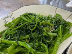 -银峰农庄·特色烧鸡·鲜无花果浸鸡