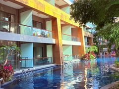 -三亚湾海居铂尔曼度假酒店