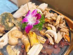 -一朵菌·野生菌探索家火锅(南亚店)