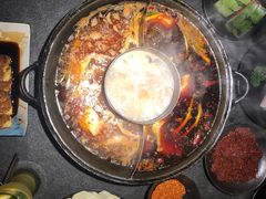 -渝涯重庆豆花老火锅(中赢国际店)