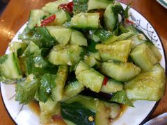 拍黄瓜-曹丞相·地锅鸡·地锅鱼(武林店)