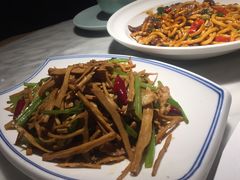 -小菜园新徽菜(镇江京口吾悦店)