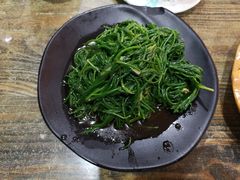 凉拌沙葱-壹阁胡羊焖饼(特色小吃街店)