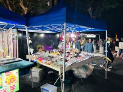 -吴山路夜市