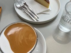 -UNI UNI(环亚凯瑟琳店)