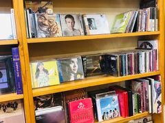 -M.F CDshop唱片店