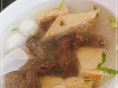 -松树干拌面店