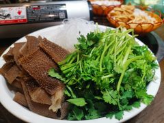 -醉美东江·三文鱼·烧鸡公