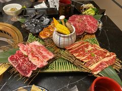 -山川小町·极番烧肉(新地假日广场店)