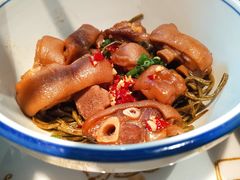 野豆角扣猪手-俏九州·小炒黄牛肉(华润万象汇店)