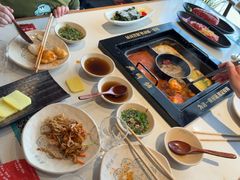 -老牌坊云南鱼豆花火锅(哈西万达店)