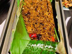 芭蕉叶包烧干巴菌炒饭-沿途四季·云南菜(建外大街店)