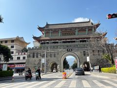 -宜良狗街老杨烤鸭店