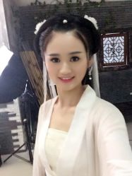 -盘子女人坊生日照·摄影馆(华强店)