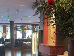 -八府香鸭·啫啫煲(华山路店)