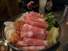 部队锅-MI WU FACTORY米屋美食工厂餐厅(绿地店)