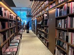 -茑屋书店(天目里店)