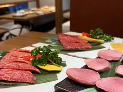 -炼火烤肉店