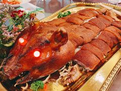 鸿运乳猪件-广州酒家(文昌总店)