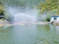 -仙人谷漂流景区