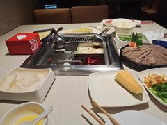 -海底捞火锅鲜切牛肉主题店(长寿路店)