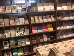 -猫的天空之城概念书店(苏州平江店)