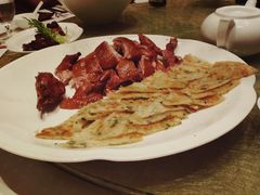 飘香樟茶鸭配黄金饼-上海小南国(仲盛世界商城店)