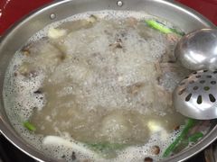 -老石黑山羊毛驴肉火锅(金凯广场店)