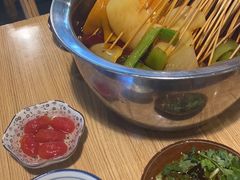 -拐枣巷小串串(财大店)