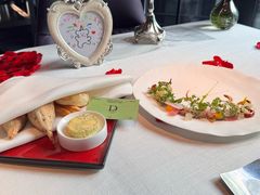 -弦月窗LUNETTE BY AMANDA(复兴路店)